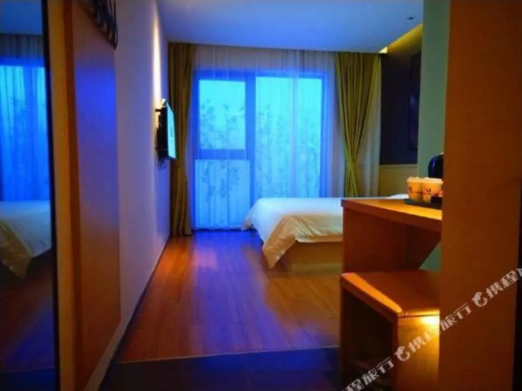 Iu Hotel Suzhou Dusu Lake Yueliangwan Metro Station Mudu