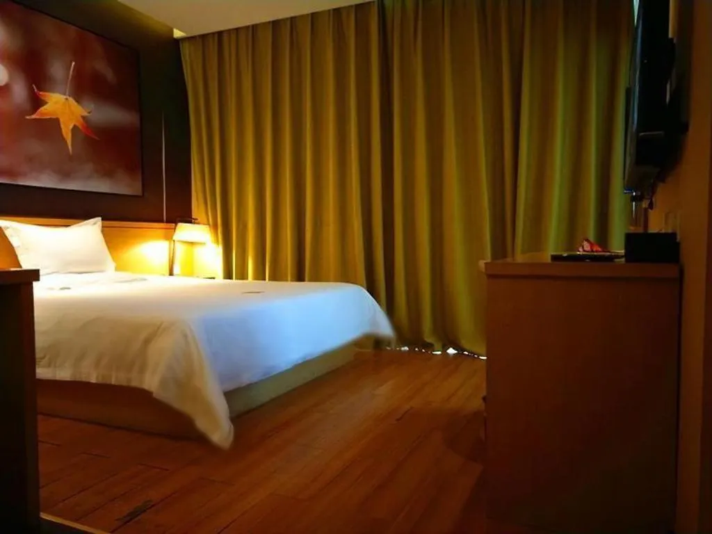 Iu Hotel Suzhou Dusu Lake Yueliangwan Metro Station Mudu 2*,